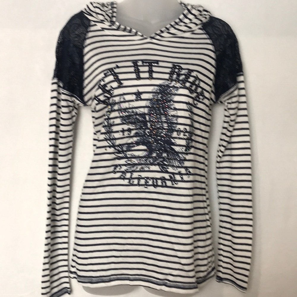 NWOT Mango Tree long sleeve lace embellished shirt